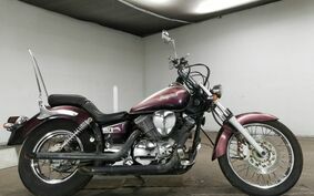 YAMAHA DRAGSTAR 250 VG02J