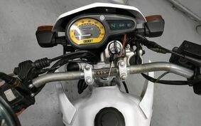 YAMAHA XTZ125E KE07