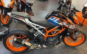 KTM 390 DUKE 2017 JPJ40