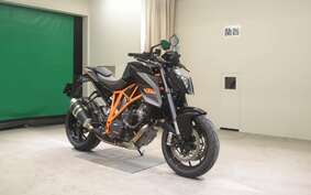 KTM 1290 SUPER DUKE R 2017 V3940