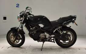 SUZUKI BANDIT 250 GJ74A