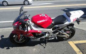 YAMAHA YZF-R1 1999 RN011