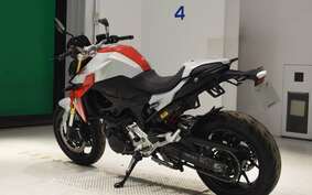 BMW F900R 2021