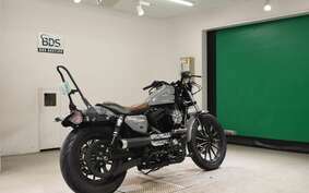 HARLEY XL883N 2011