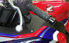 HONDA CBR600RR 2024 PC40