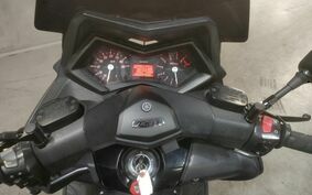 YAMAHA T-MAX 530 2013 SJ091