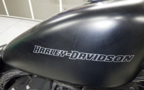 HARLEY XL883N 2009