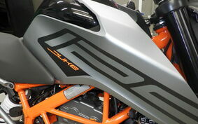 KTM 125 DUKE JPA40