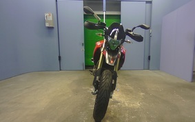 APRILIA DORSODURO 750 2010 SM00