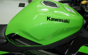 KAWASAKI ZX-25R ZX250E