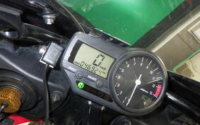 YAMAHA YZF-R1 2001 RN04