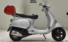 VESPA LX125