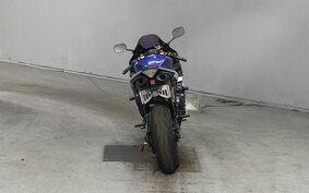 YAMAHA YZF-R1 2004 RN124