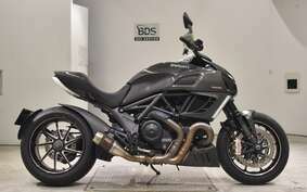 DUCATI DIAVEL Carbon 2011