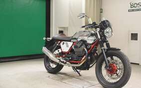 MOTO GUZZI V7 RACER 2013