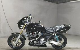 YAMAHA XJR1200 1995 4KG