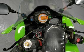 KAWASAKI ZX 10 NINJA R 2005 ZXT00C