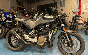 HUSQVARNA SVARTPILEN125