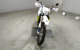 HUSQVARNA 701エンデューロ 2016 UET