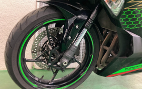 KAWASAKI NINJA ZX 25 R KRT ED ZX250E