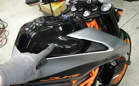 KTM 390 DUKE 2022 JPJ40