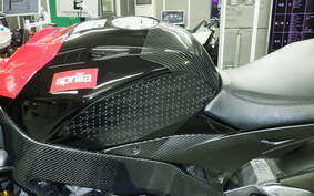 APRILIA RSV4 FACTORY 2010 RK00