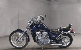 SUZUKI INTRUDER 750 VR51A