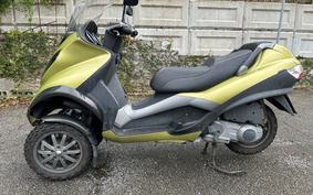 PIAGGIO MP3 250 N472