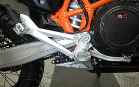 KTM 690 ENDURO R 2022 LEV40