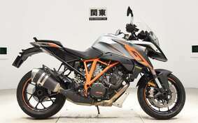 KTM 1290 SUPER DUKE GT 2018 V6940