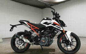 KTM 125 DUKE JPA40