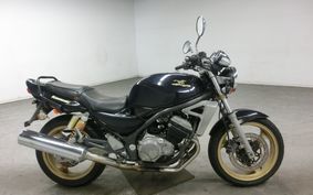 KAWASAKI BALIUS 250 Gen.2 2002 ZR250B