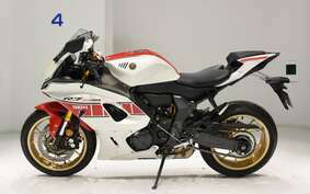 YAMAHA YZF-R7 2023 RM39