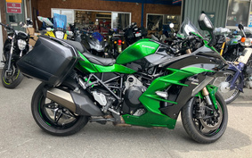 KAWASAKI NINJA H2 SX SE 2018 ZXT02A