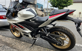 YAMAHA YZF-R25 WGP60th RG74J