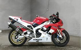 YAMAHA YZF-R1 2006 RN01