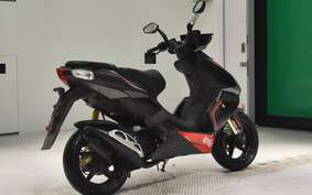 APRILIA SR50R