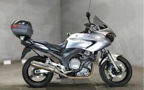 YAMAHA TDM900 2005 RN114