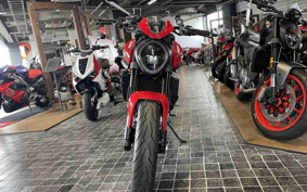 DUCATI MONSTER 937+ 2021 1M00A