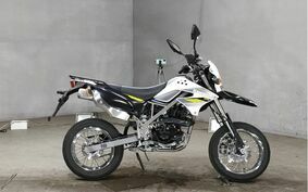 KAWASAKI KLX125D TRACKER LX125D