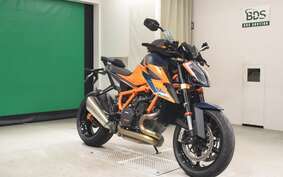 KTM 1290 SUPER DUKE R 2021 V3940