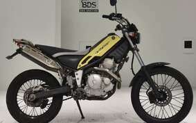 YAMAHA TRICKER DG10J