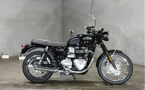 TRIUMPH BONNEVILLE T100 2020 DAD70