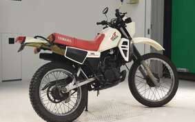 YAMAHA DT125 17F