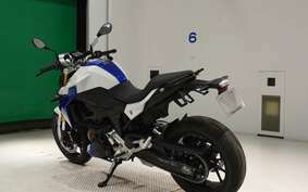 BMW F900R 2023