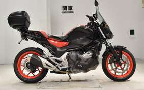 HONDA NC750S D 2017 RC88