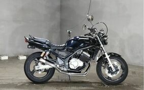 SUZUKI GSX250FX ZR250C