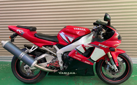 YAMAHA YZF-R1 2001 RN04