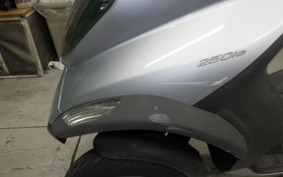 PIAGGIO MP3 250