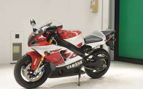 YAMAHA YZF-R7 2000